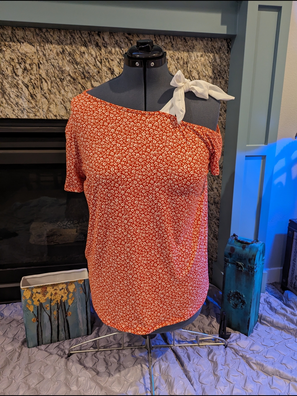 Perfect Peach One-Shoulder Floral Top in Rust Red - L